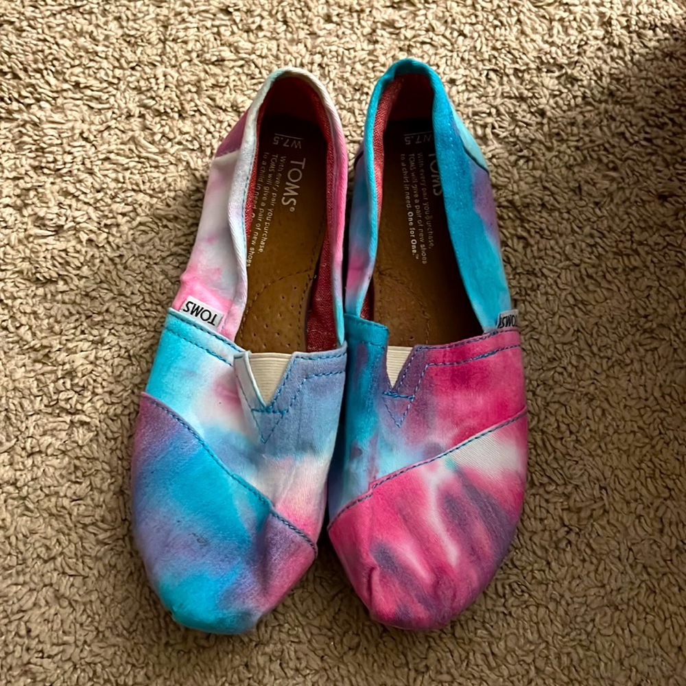 TOMS Womens Classics Pink Blue Tie Dye